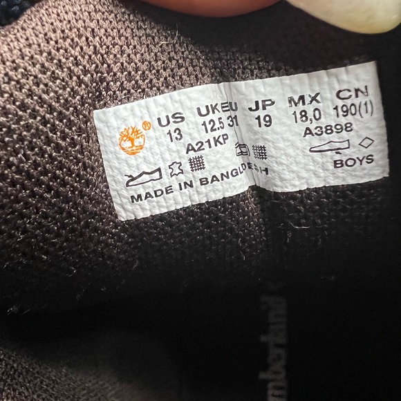 Boys Timberland 6” field boots size 13 - Picture 4 of 6